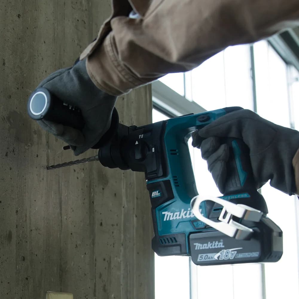 Makita Akum. młotowiertarka 1,2J LXT ®