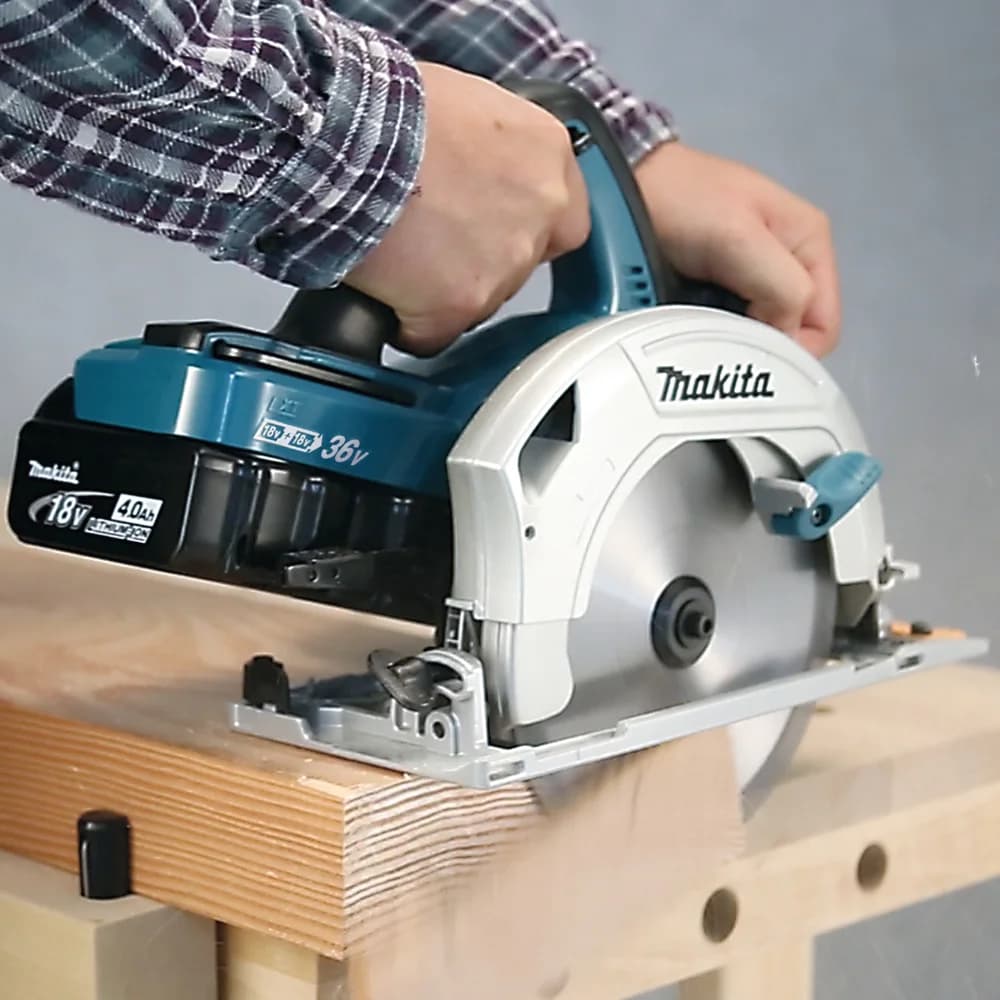 Makita Akum. ręczna pilarka tarczowa 2x18V LXT ®